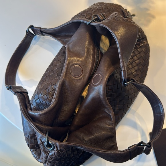 Bottega Veneta Hobo Intrecciato Campana Brown Leather handbag - Picture 8 of 15